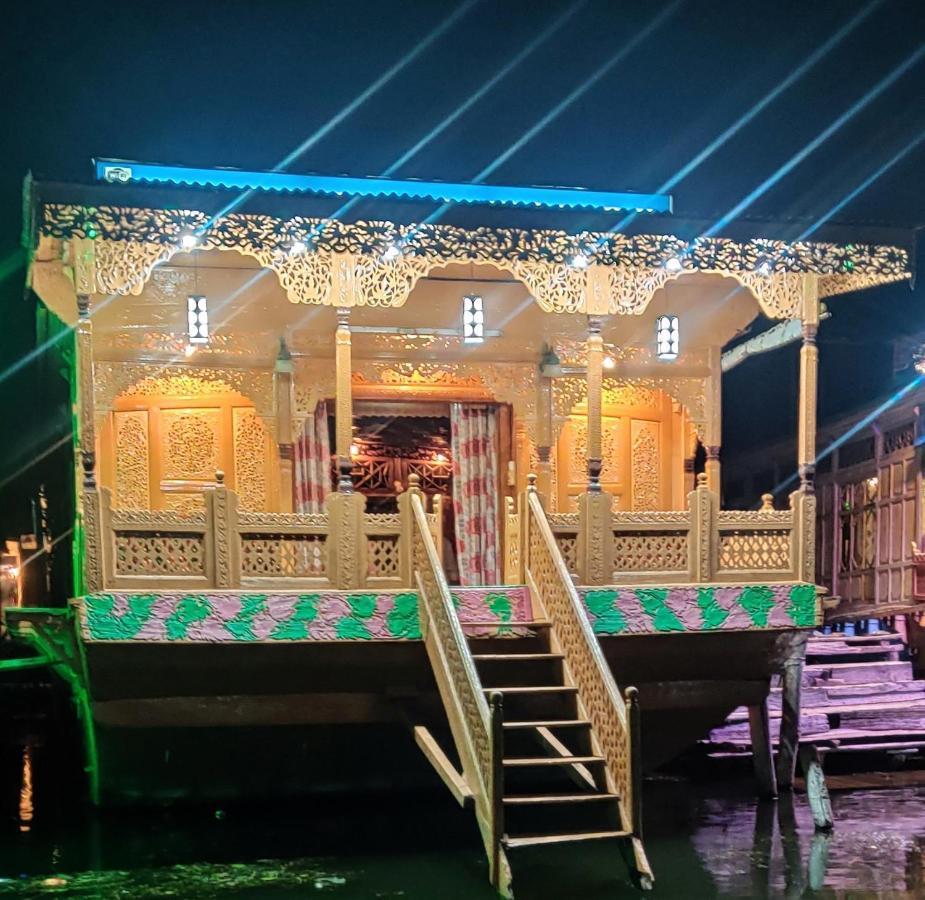 מלון Srīnagar Royal Houseboat מראה חיצוני תמונה